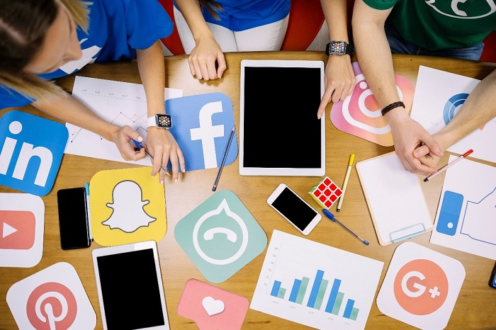 community manager
